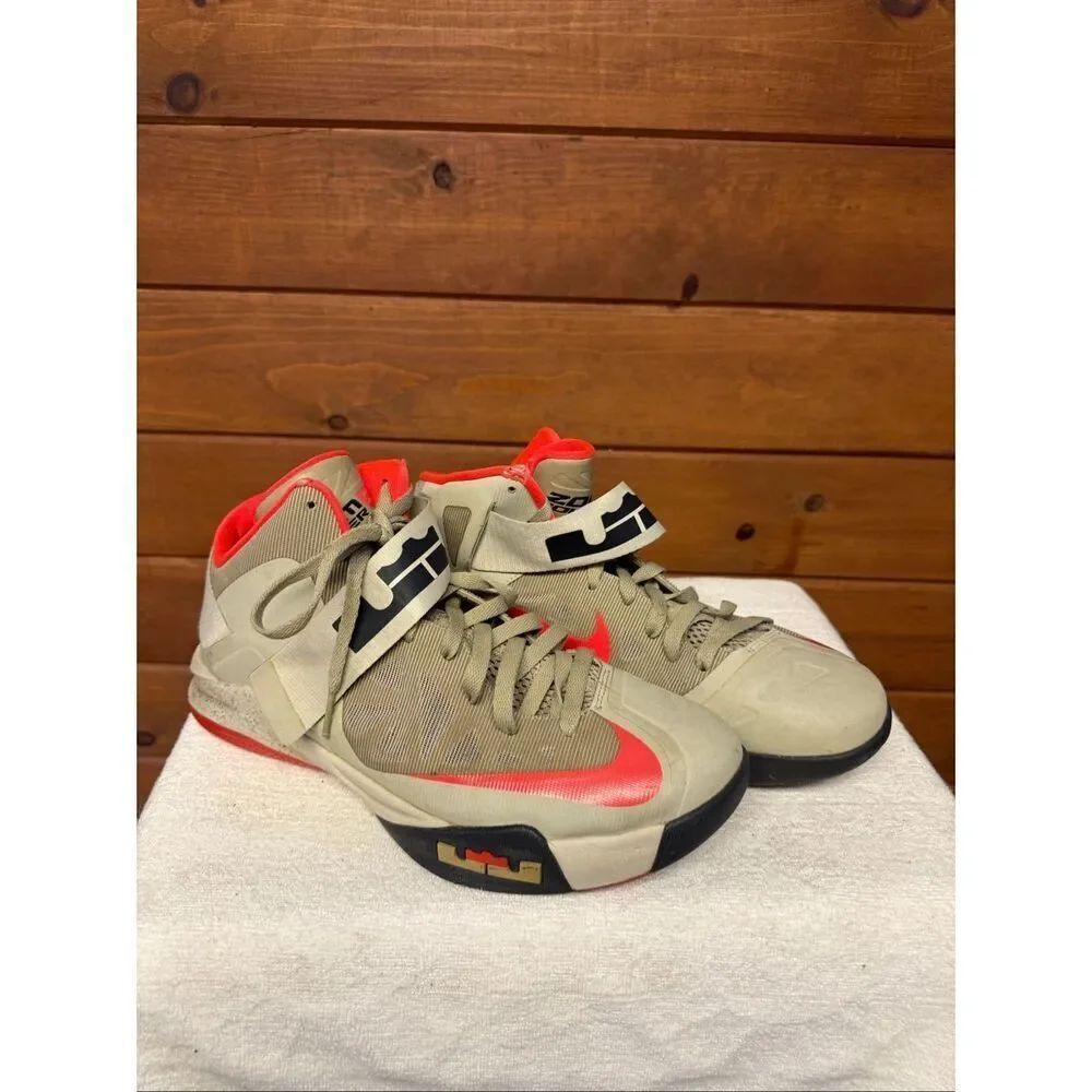 Nike LeBron Zoom Soldier 6 'Bamboo' sneakers Sz 10 525015-200